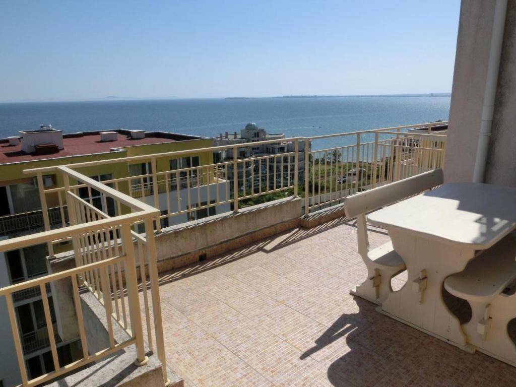 2 Bedroom Imperial Apartment With Panoramic Sea Views, Święty Włas Zewnętrze zdjęcie